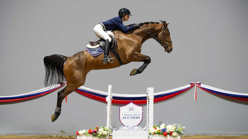 33-Evelyn-JUMP